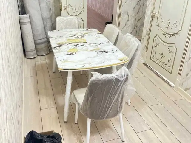 Стол и стулья, Душанбе