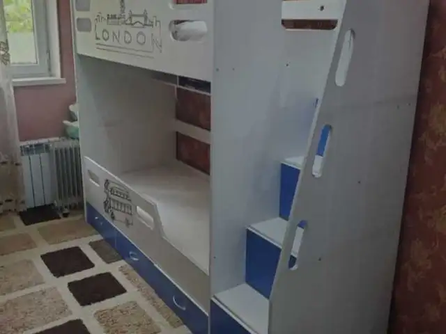 Двухъярусная кровать, Душанбе