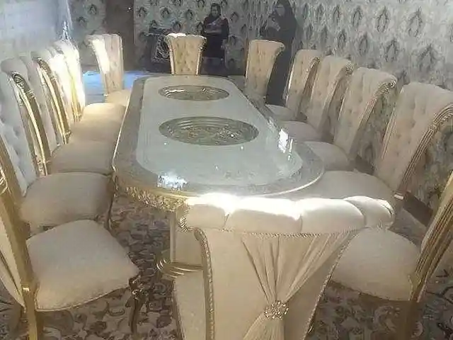 Стол и стулья, Худжанд