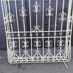 Решетка, Душанбе