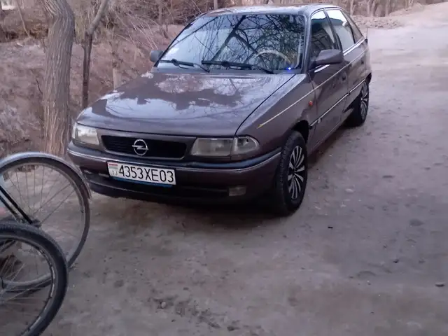 Opel Astra F