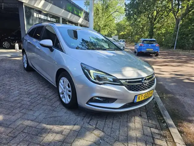 Opel Astra K