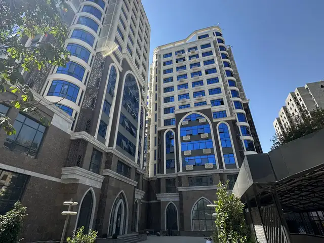3-комн. квартира, 6 этаж, 120 м², Исмоили Сомони ул Бухоро Бухоро Палас, Душанбе