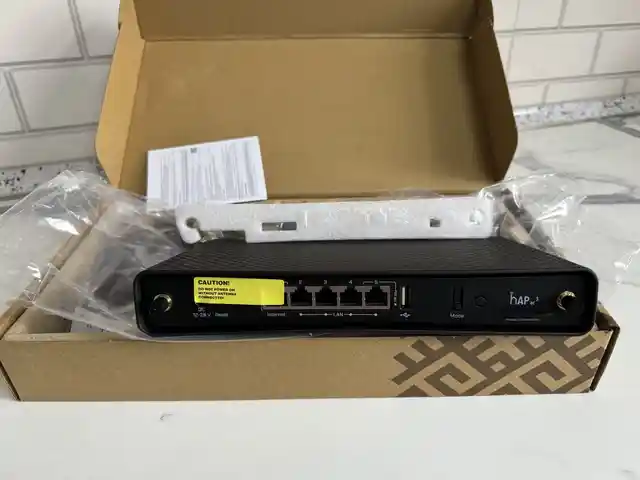 Wi-Fi роутер MikroTik hAP ac3, Душанбе