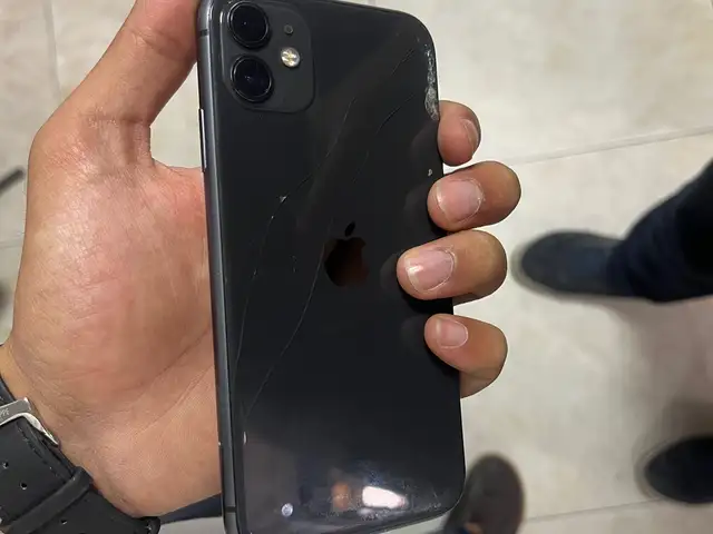 Apple iPhone 11, 64 gb, Вахдат