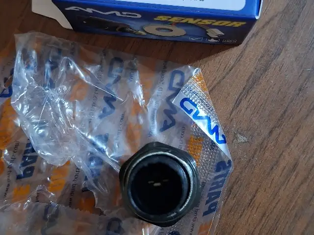 Датчик давления масло на Hyundai, Дангара