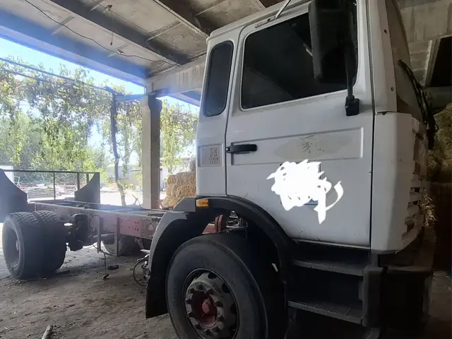 Седельный тягач Renault Midliner, Хуҷанд