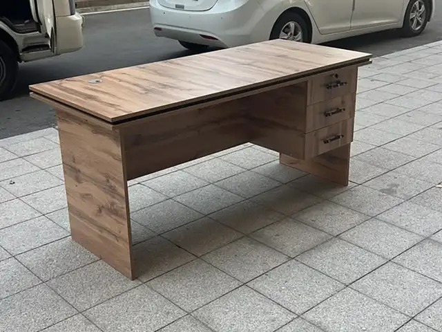 Стол письменный, Душанбе