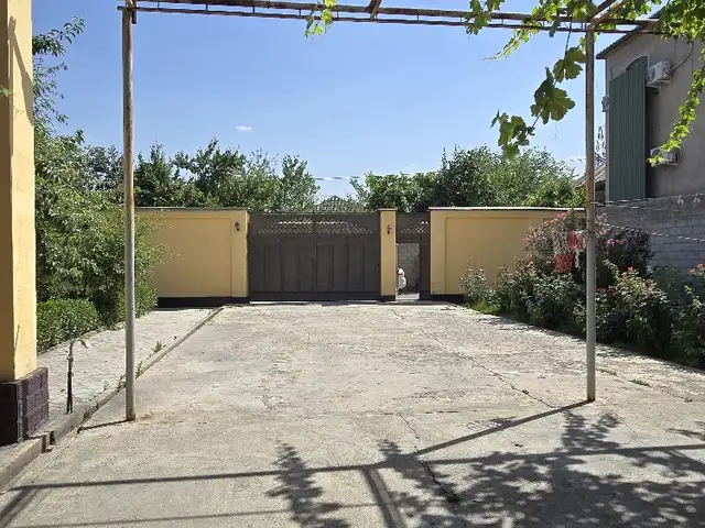 1 этажн. 9-комн. дом, 13 соток, корвон, Душанбе