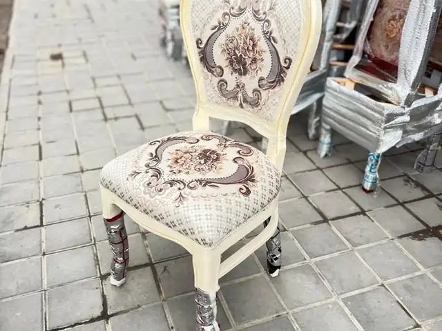 Стул, Душанбе