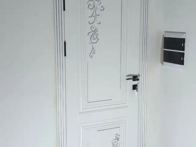 Дверь, Душанбе
