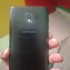 Samsung Galaxy J4, Вахдат