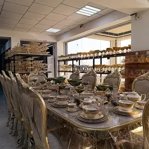 Комплект стол и стулья, Душанбе