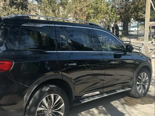 GAC Trumpchi GS8