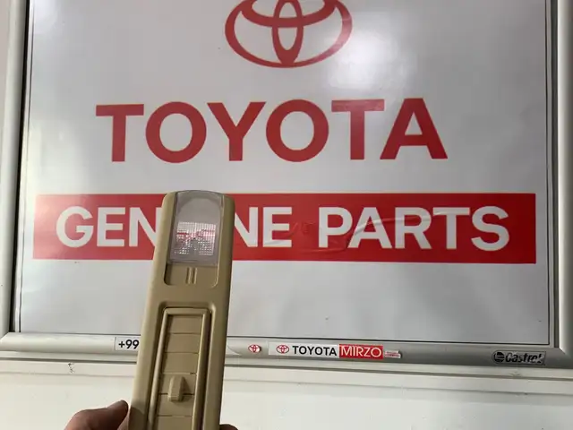 Плафон от Toyota Land cruiser 200, Хуҷанд