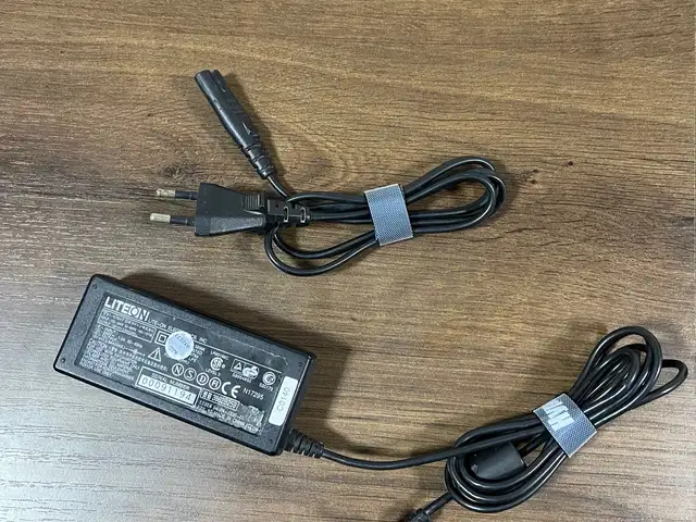 Зарядное устройство для ноутбука Acer, Душанбе