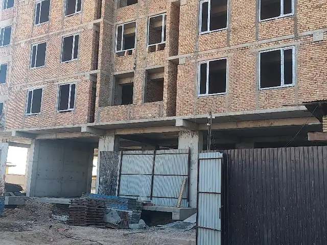 Помещение под магазин / салон, 250м², 5 мкр, Турсунзода