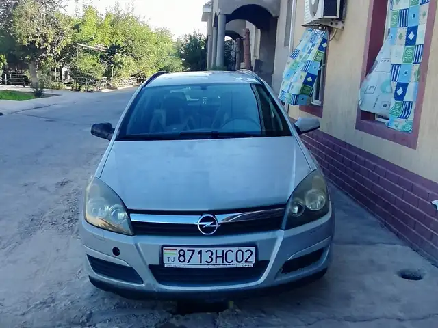 Opel Astra H