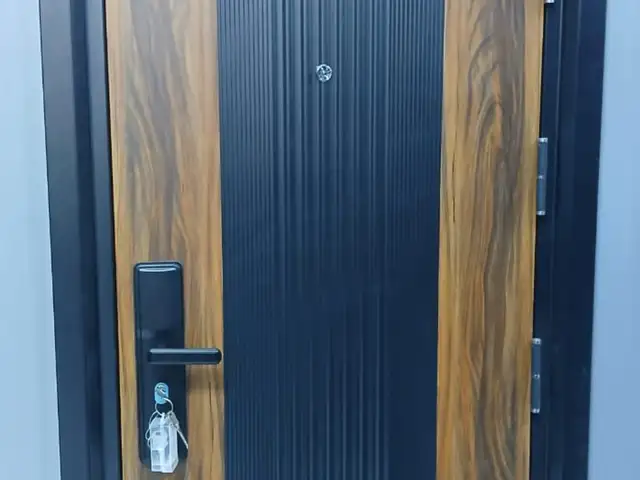 Дверь, Душанбе