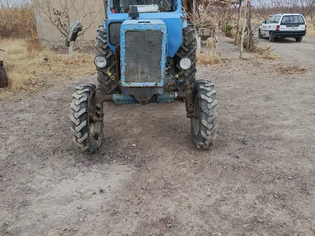 Трактор, Ашт
