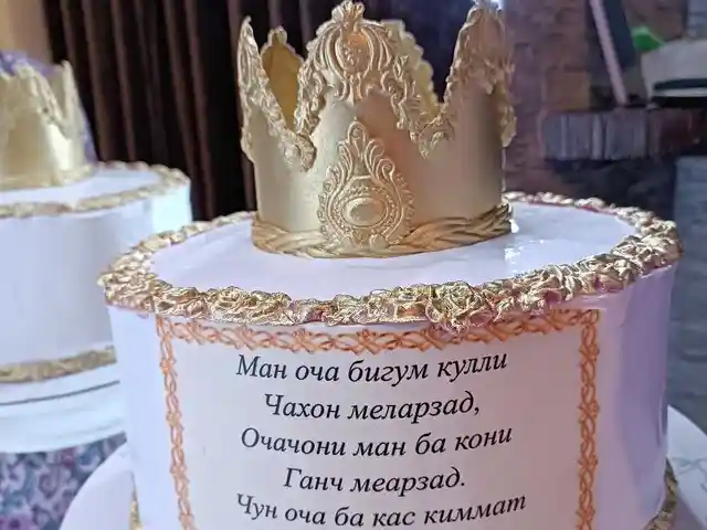 Торт Белла с короной на заказ, Душанбе