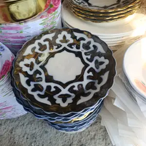 Тарелки, Душанбе