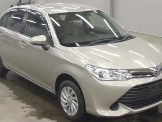 Лобовое стекло от Toyota Axio 2013-2017, Истаравшан