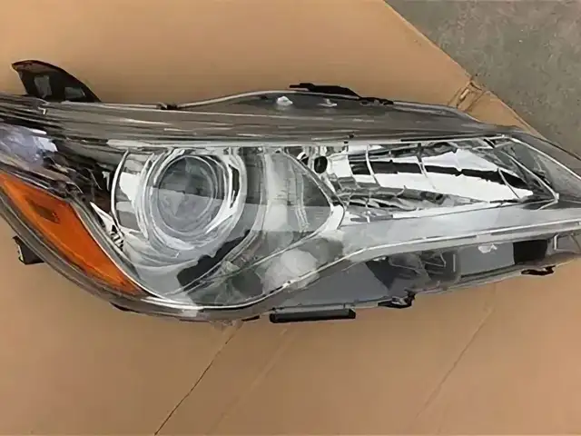 Передние фары на Toyota Camry 2015-2017 USA, Душанбе