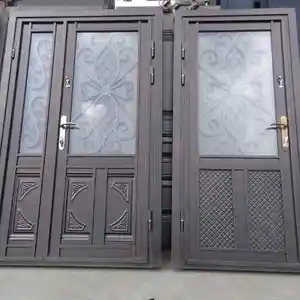 Стеклянная дверь, Душанбе