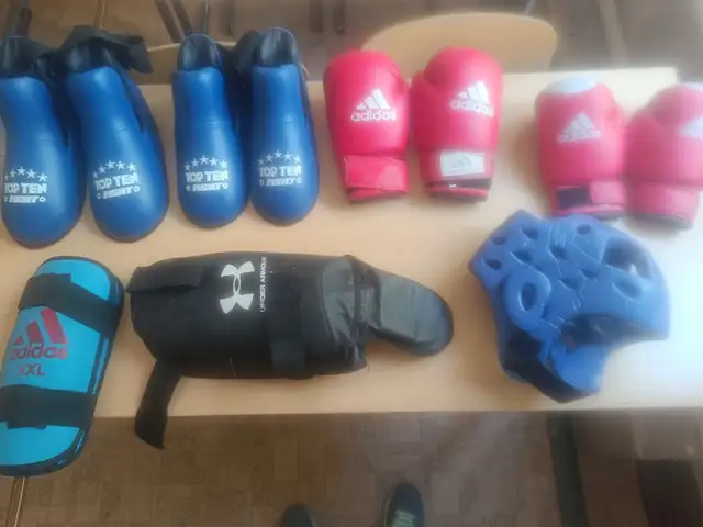 Комплект спортивной экипировки для единоборств, Душанбе