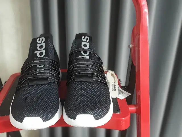 Кроссовки adidas, Душанбе
