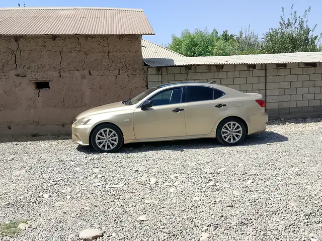 Lexus IS series