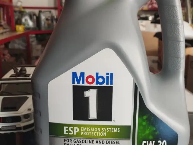 Масло для Mercedes Benz,/Toyota/Lexus/Porch Mobil 1 ESP 5w30, Душанбе