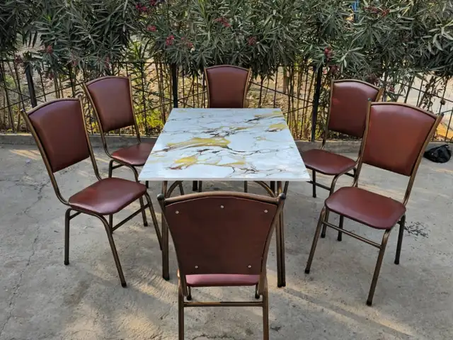 Стол и стулья, Душанбе