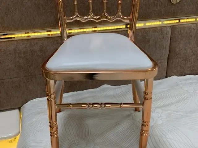 Стул, Душанбе