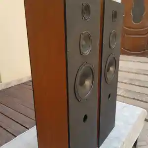 Колонки, Худжанд