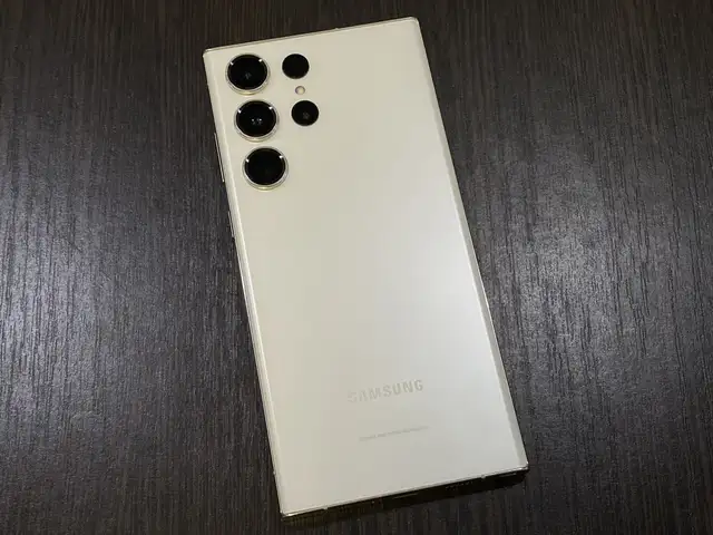 Samsung Galaxy S22 Ultra 512GB, Худжанд