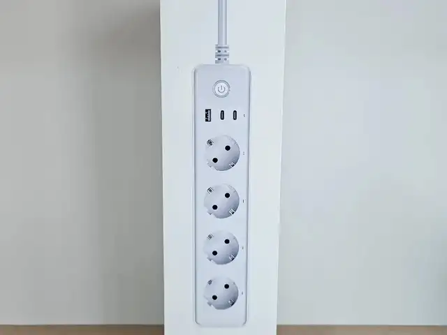 Умный сетевой удлинитель с WIFI на 4 розетки +1 USB +2 Type C, Душанбе