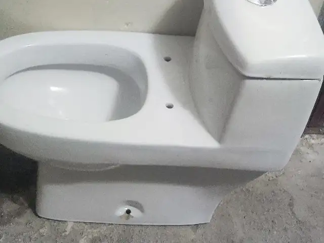 Унитаз, Исфара