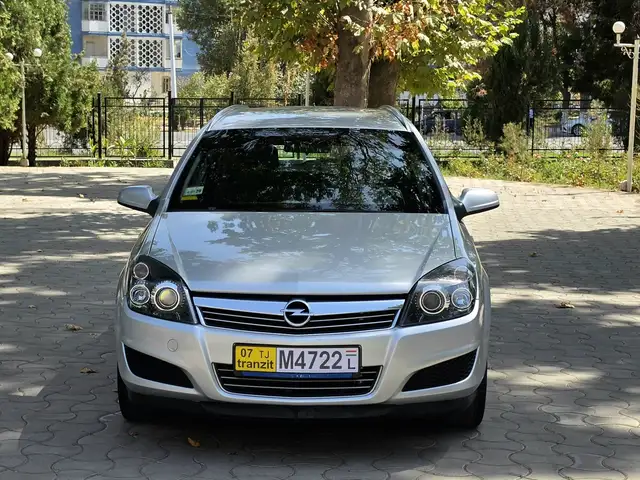 Opel Astra H