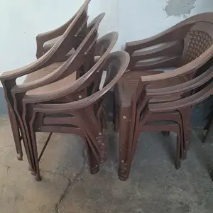 Стол и стуля, Душанбе