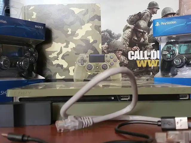 Игровая приставка Sony Play Station 4 Slim 1TB, Худжанд