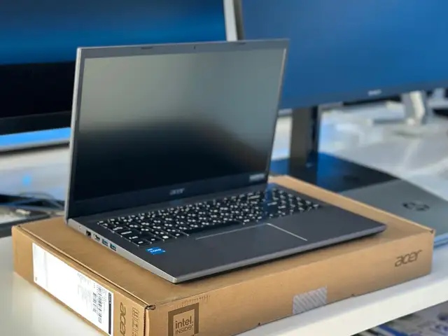 Ноутбук Acer core i 3 8/512Gb, Хуҷанд