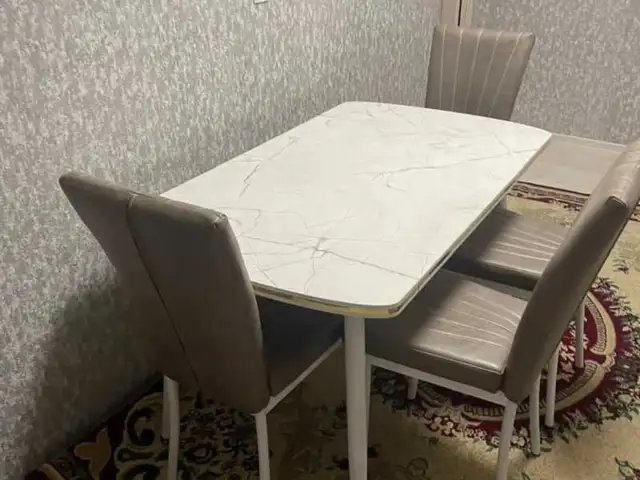 Стол и стулья, Душанбе