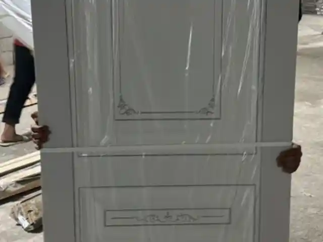 Дверь Эмаль, Душанбе