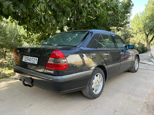 Mercedes-Benz C class