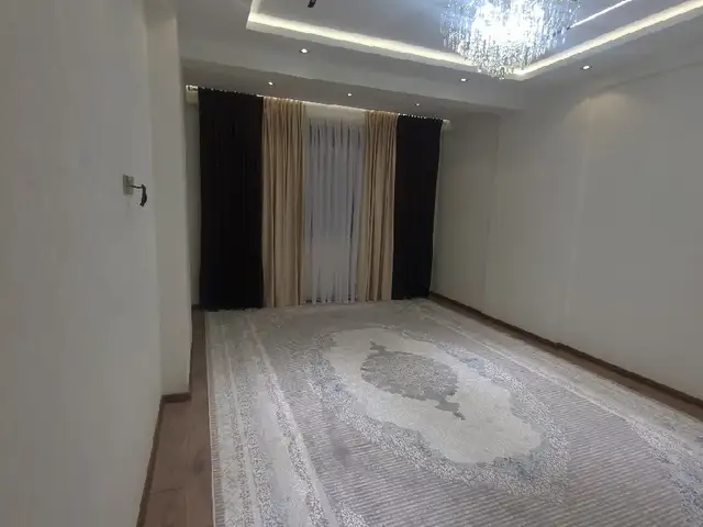 3-комн. квартира, 5 этаж, 70 м², 18 мкр, Худжанд