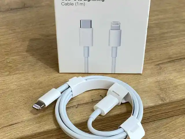 Кабель Apple Cable 1M, Худжанд