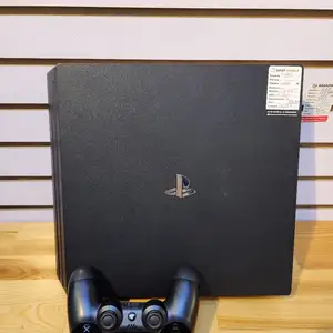 Игровая приставка Sony Playstation 4 Pro 1TB, Худжанд