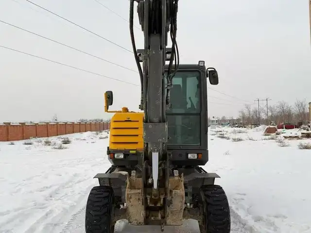 Экскаватор Volvo 60, Душанбе